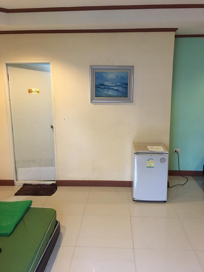 Thaihouse Ko Lan Exterior photo